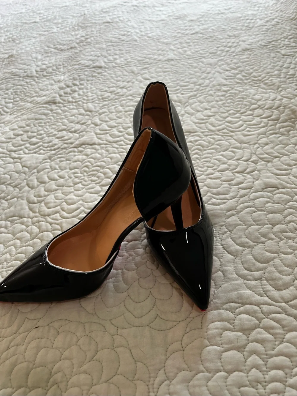 Black Patent Pointed-Toe Women's Pumps